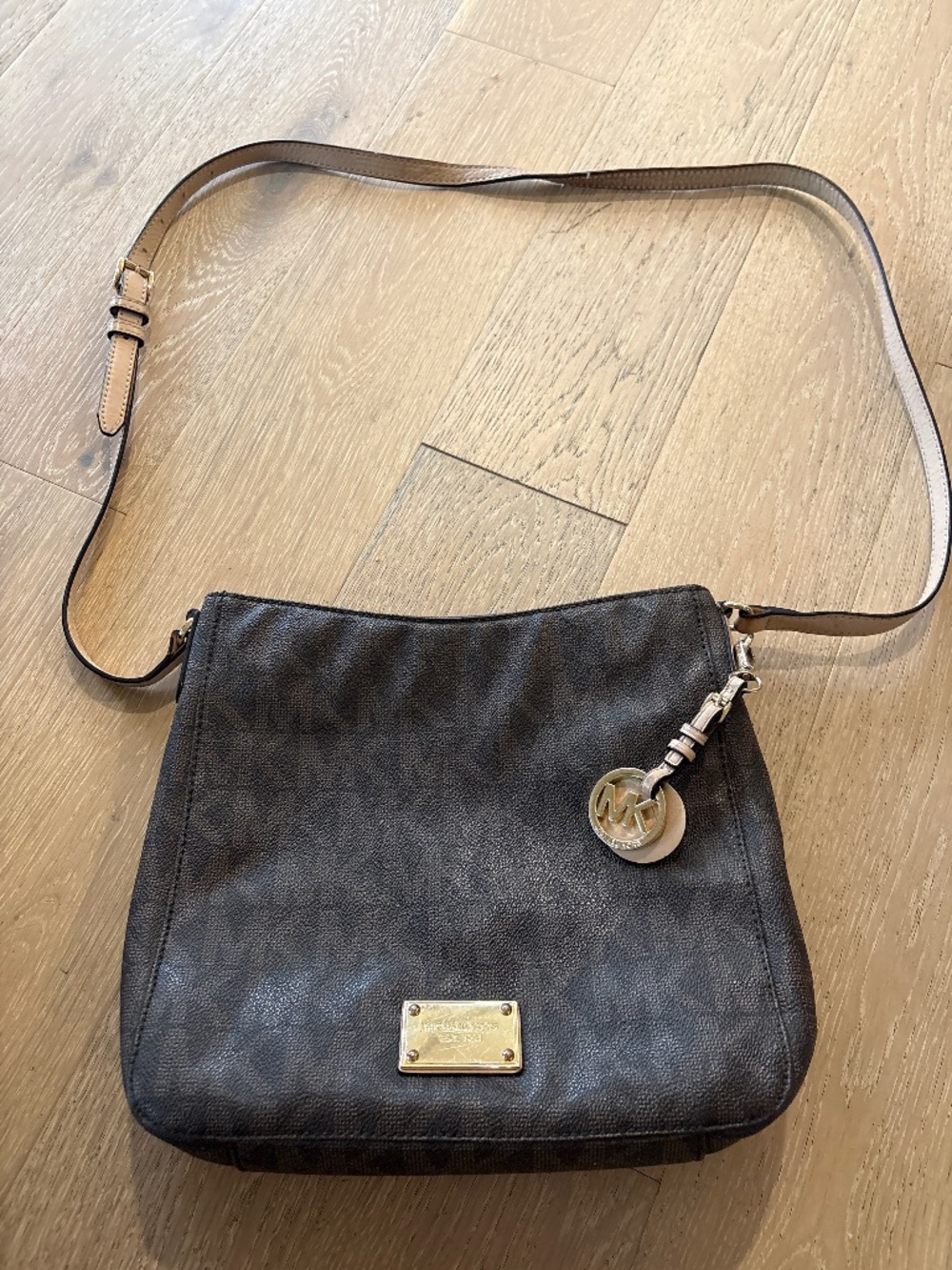 Michael Kors Crossbody Bag